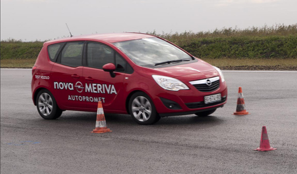 Opel dan u centru NAVAK