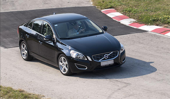 Novi Volvo S60 stigao u Srbiju - cene poznate