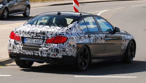 VIDEO: Novi BWM M5 na Nordschleifeu