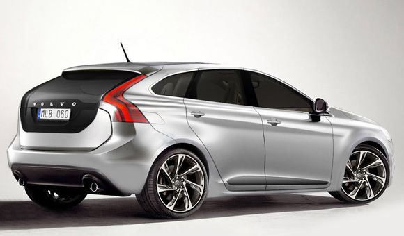 Volvo C30 2012: napad na VW Golf