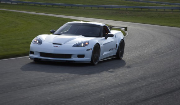 SEMA 2010: Chevrolet Corvette na dva načina