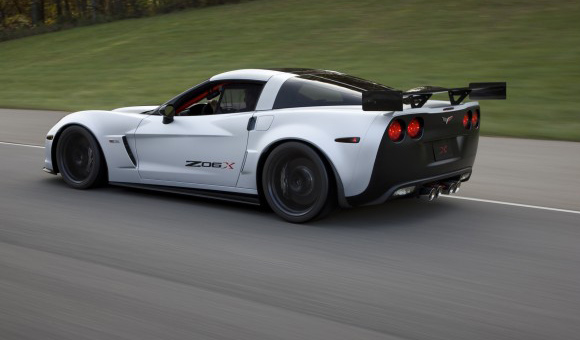 SEMA 2010: Chevrolet Corvette na dva načina