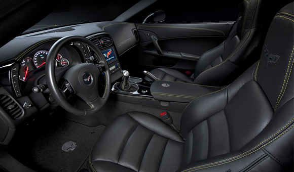 SEMA 2010: Chevrolet Corvette na dva načina