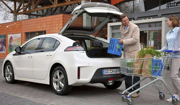 Opel Ampera – električni automobil sa cenom od od 42,900 eura