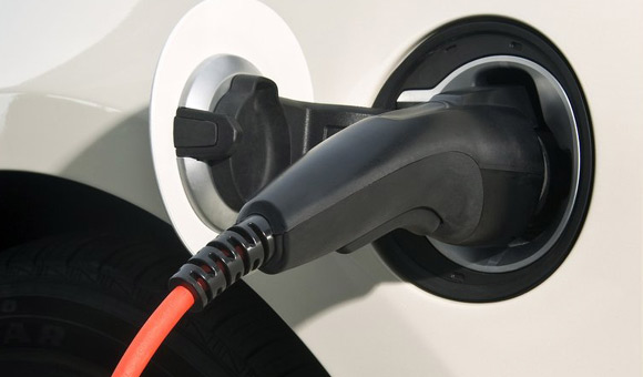 Opel Ampera – električni automobil sa cenom od od 42,900 eura