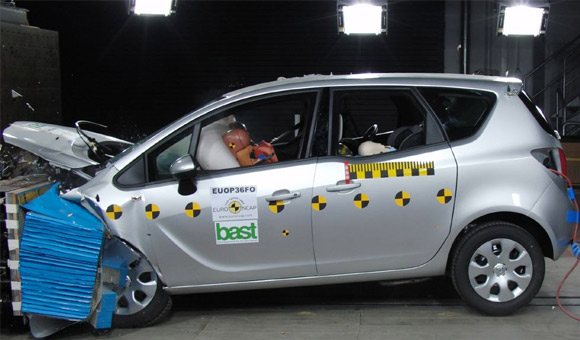 Pet Euro NCAP zvezdica za Opel Merivu