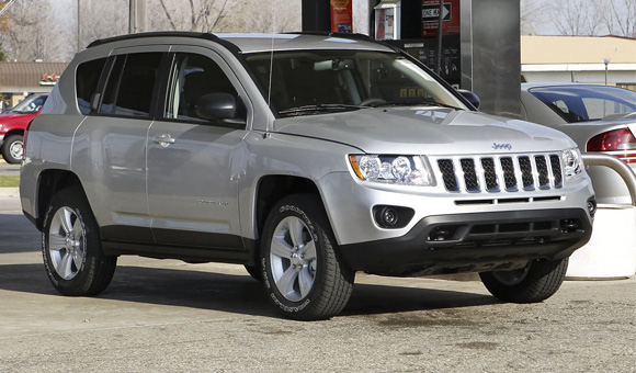 Jeep Compass 2011: špijunske fotografije