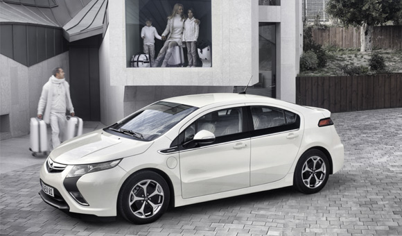 Opel unapređuje vožnju od Ampere do Zafira Tourer Concepta
