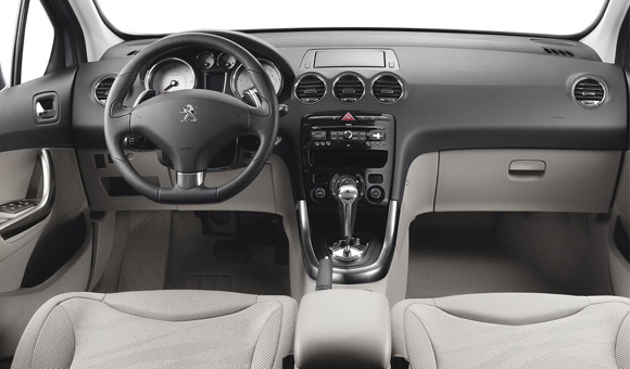 Peugeot 308: 3 x facelift