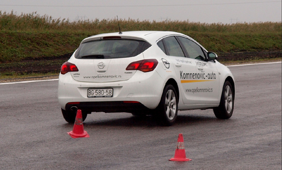 Testirali smo: Opel Astra 1.6 Turbo Sport