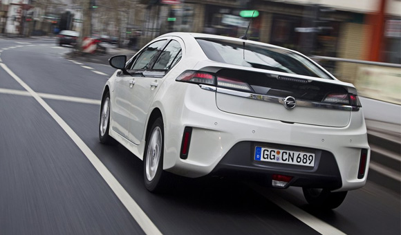 Proizvodna verzija Opel Ampera modela: Svetska premijera u Ženevi