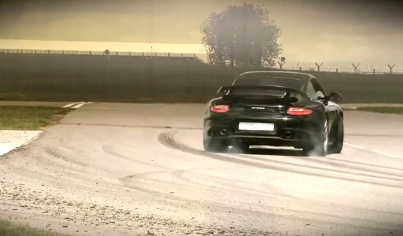 Mark Webber na stazi provozao svoj Porsche 911 GT2 RS