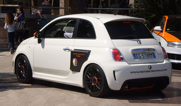 Aznom Abarth 500: 230 KS i motor iznad zadnje osovine