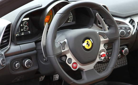 Video: Ferrari 458 Italia - uputstvo za korišćenje