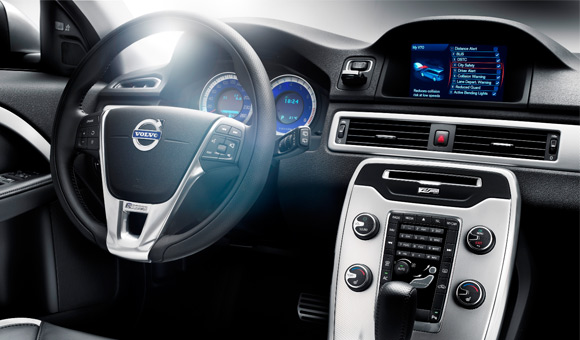 Volvo S80 Executive i Volvo V70 R-Design - prefinjeni noviteti