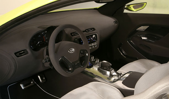 Kia V8: Novi osmocilindarski kupe spreman za Frankfurt