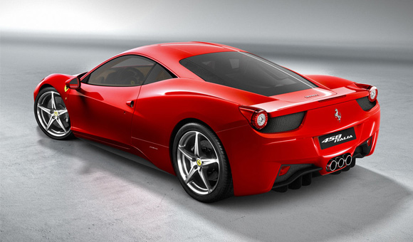 Video: Ferrari 458 Italia u lakirnici