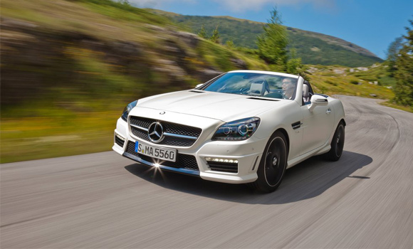 Video: Mercedes-Benz SLK 55 AMG u akciji