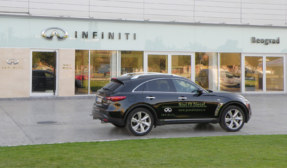 Grand Motors: Infiniti u novom salonu