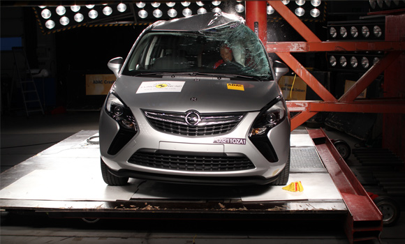 Pet Euro NCAP zvezdica za Opel Zafiru Tourer i Astru GTC