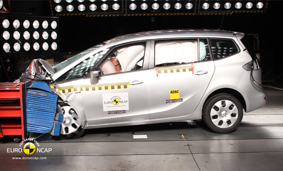 Pet Euro NCAP zvezdica za Opel Zafiru Tourer i Astru GTC