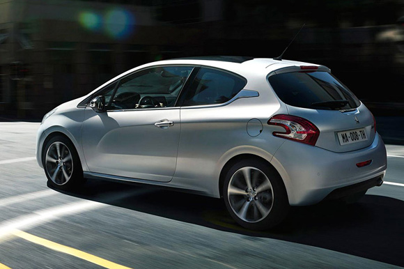 Peugeot 208: Prve fotografije