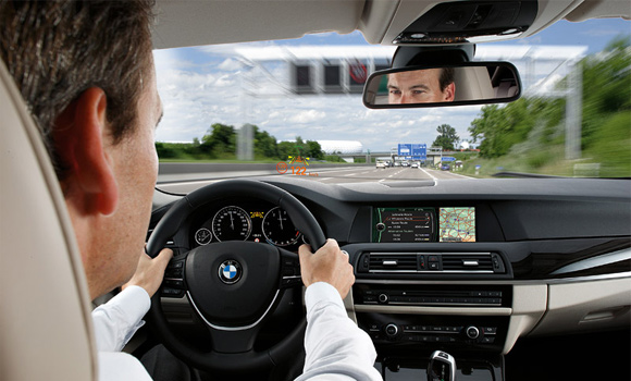 BMW: Novi head-up displej u boji