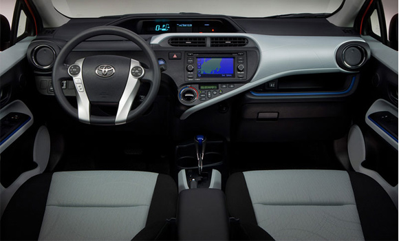 Toyota Prius C: Prve fotografije i informacije + VIDEO