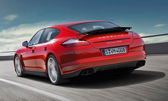 Porsche Panamera GTS: Između S i Turbo