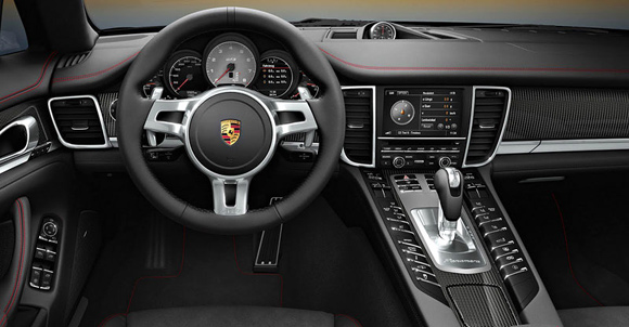 Porsche Panamera GTS: Između S i Turbo