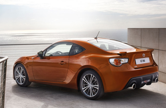 Toyota GT 86: Serijska verzija predstavljena zvanično