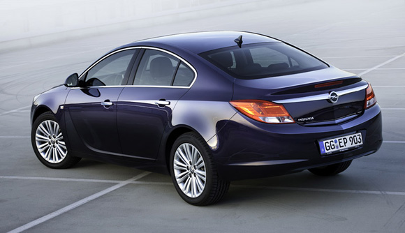 Opel Insignia 2012: 2.0 Biturbo CDTI (143 kW, 400 Nm)