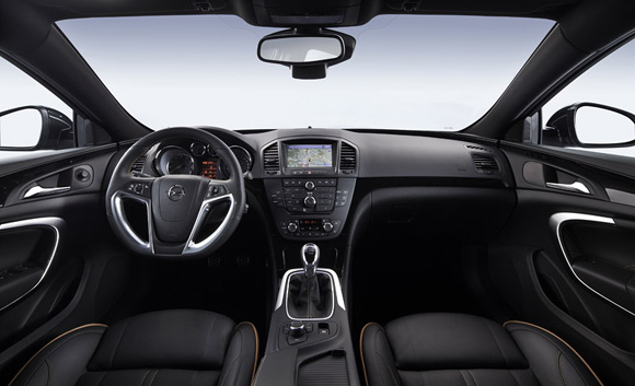 Opel Insignia 2012: 2.0 Biturbo CDTI (143 kW, 400 Nm)