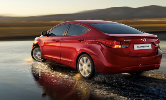 Hyundai Elantra dobila prestižnu nagradu Autobest 2012