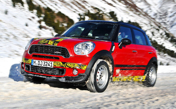 Mini Countryman JCW: Prve zvanične fotografije