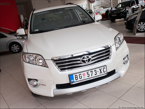 Toyota RAV4 White Edition od 29.850 evra*