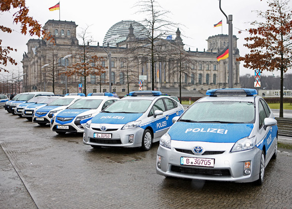 Policija u Nemačkoj kupila hibridne i električne automobile