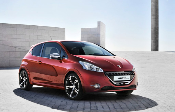 Peugeot 208 GTi Concept: Prve fotografije i informacije