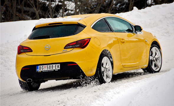 Opel za svoje ljubitelje pripremio specijalne akcije na Kopaoniku