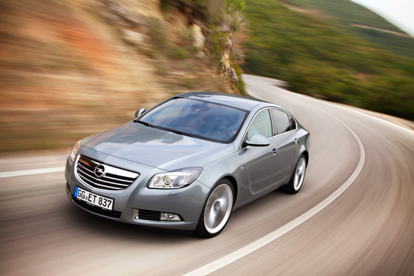 Insignia biturbo: Novo poglavlje za Opelovu perjanicu