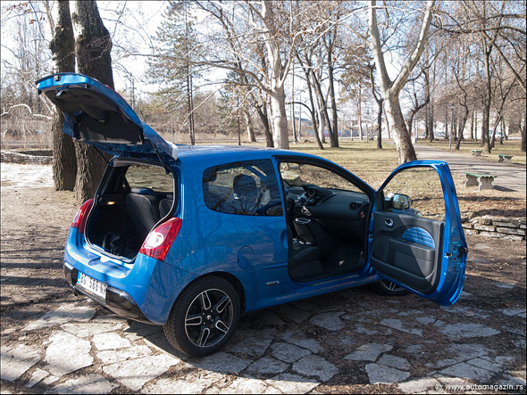 Novi Renault Twingo stigao u Srbiju - Cena već od 8,190 € 