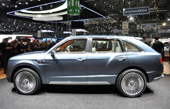 Ženeva 2012 - Bentley EXP 9 F: Prve “žive” fotografije