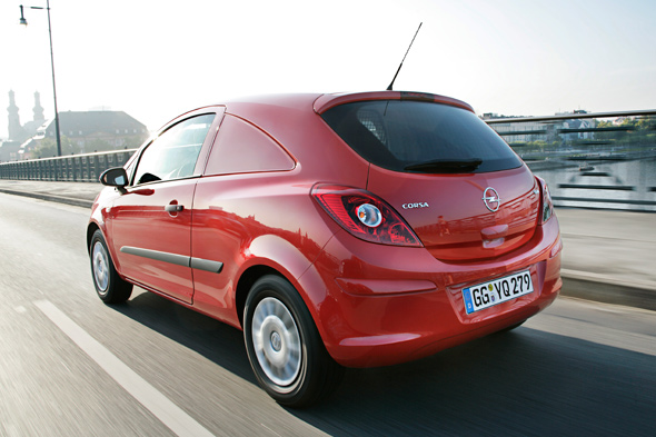 Beo Truck 2012: Premijera modela Opel Combo