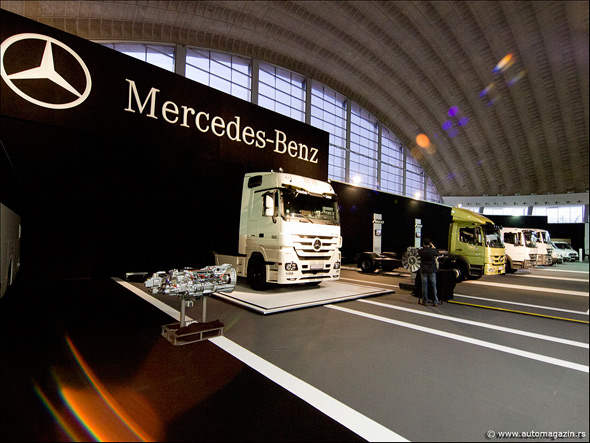 Mercedes-Benz na 50. Salonu komercijalnih vozila BeoTruck 2012