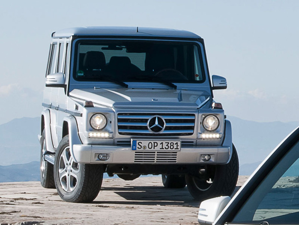 Mercedes-Benz klase G (2012) otkriven u pozadini novog GLK