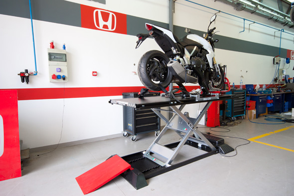 Prolećna servisna akcija za 	Honda motocikle