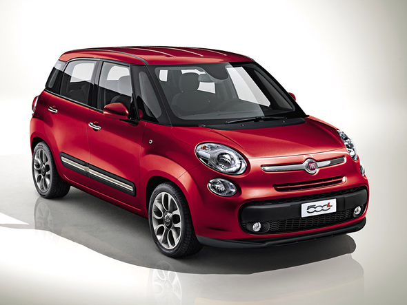 Fiat 500L - Prve fotografije enterijera