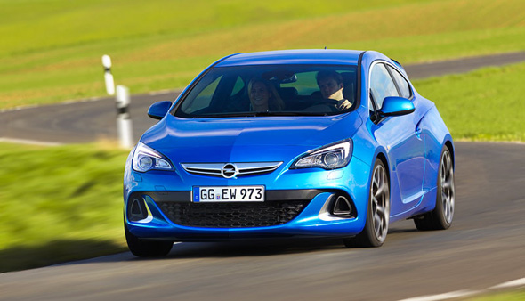 Opel Astru OPC pokreće motor 2.0 Turbo (206 kW, 400 Nm)