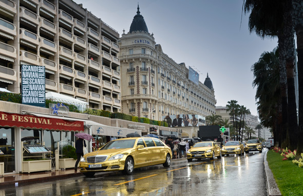Mercedes-Benz: zlatna flota za festival u Kanu