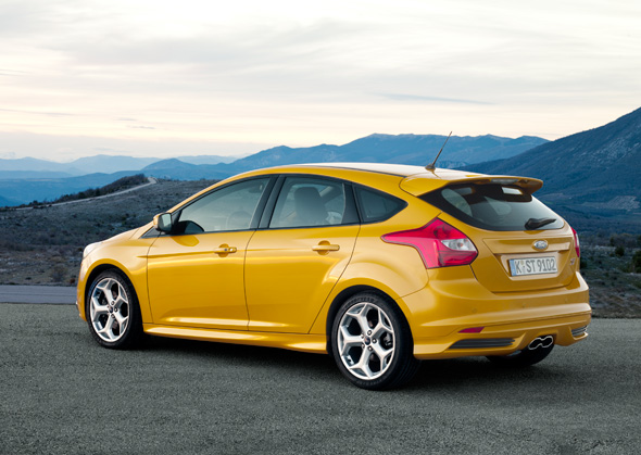 Novi Ford Focus ST ističe performanse, upravljivost, uglađenost, stil